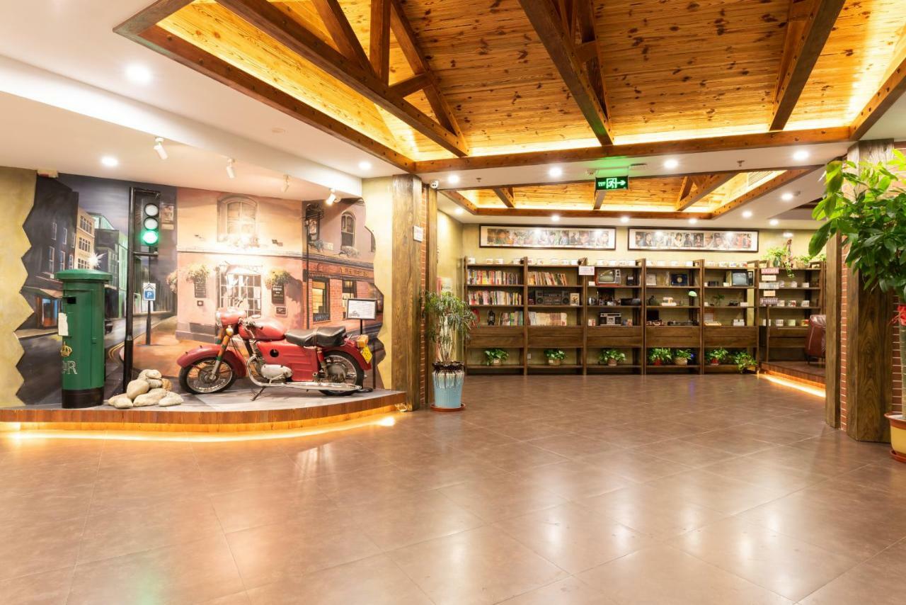 Nostalgia Hotel Near Tianjin Polar Ocean Word- Tianjin Fonte Joy World, 10 Minutes Drive Away From Tianjin Tanggu High-Speed Railway Station, Free Ice-Cream, Mineral Water, Snacks And Laundry Service, English Communication Well Ngoại thất bức ảnh
